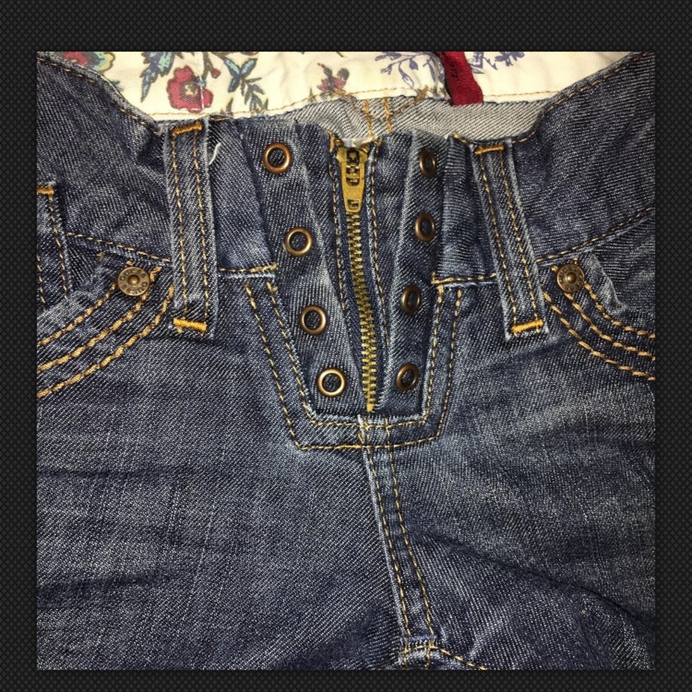 Guess Size 24 Daredevil Bootcut LaceUp/zip Jeans